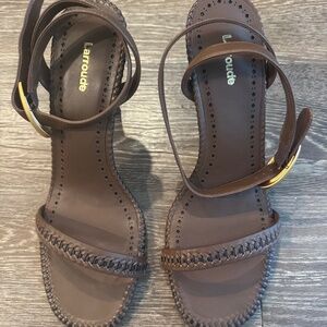 Larroudé Verona Sandals
